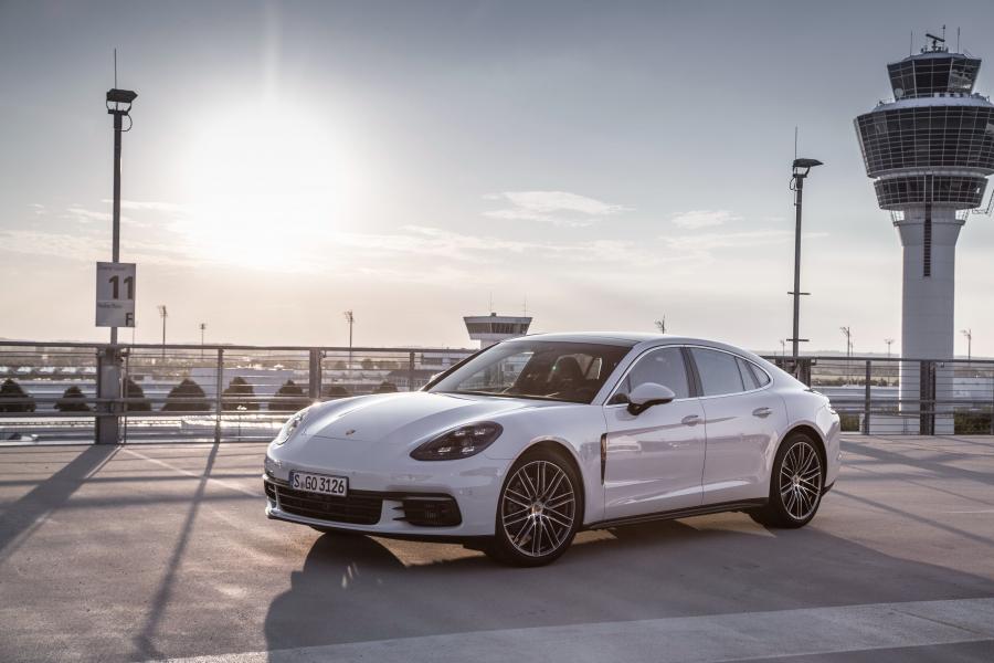  Porsche Panamera 4S Diesel 2016 года  (WW) (фото 20 из 33)
